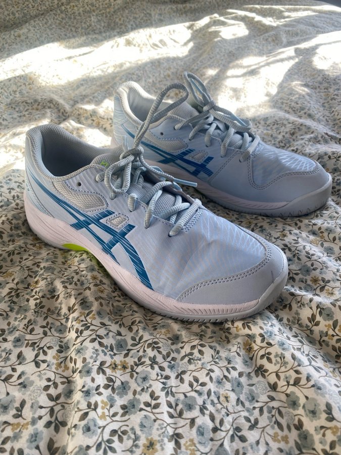 Asics Gel-Game 9 Padel/ Tennisskor Storlek (liten 39,5)