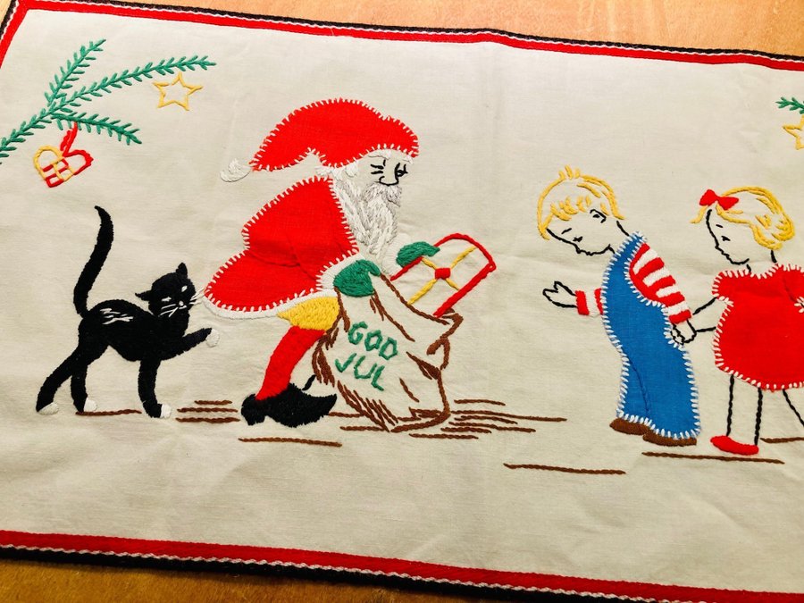 Retro äldre charmig handbroderad julduk duk God Jul