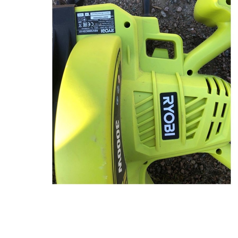 Ryobi 3000W Lövblåsare