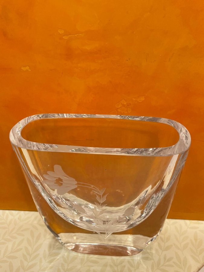 Retro Vas Graverad och slipad dekor kristall glas  50/60 talet