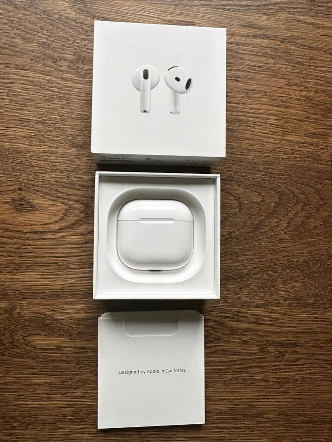 Apple AirPods 4