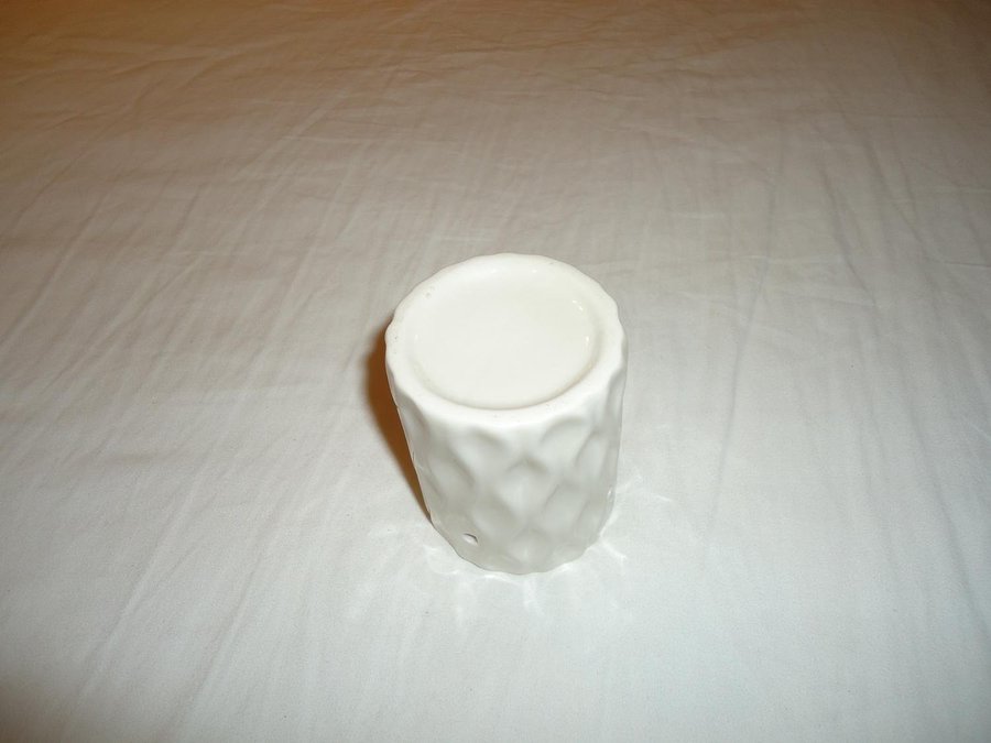 Värmeljus ljuslykta keramik porslin creme vit färg 8 x 6 cm