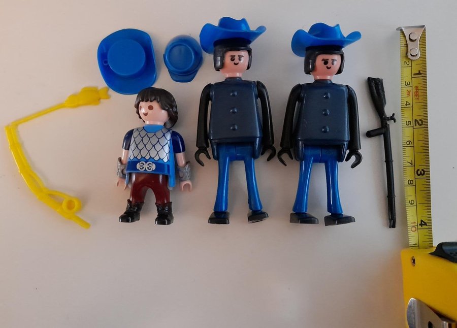 2 st playmobil Gubbar med tillbehör