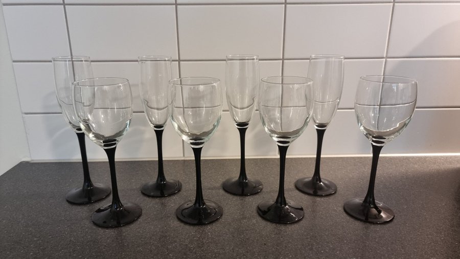 4st VINGLAS  4st CHAMPAGNEGLAS /LUMINARC /FRANCE RETRO VINTAGE