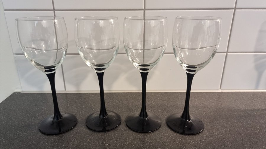 4st VINGLAS  4st CHAMPAGNEGLAS /LUMINARC /FRANCE RETRO VINTAGE