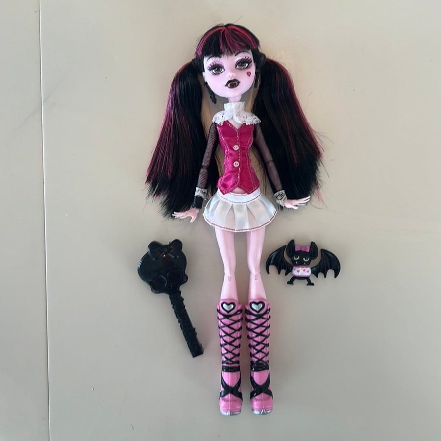 Monster High Draculaura docka