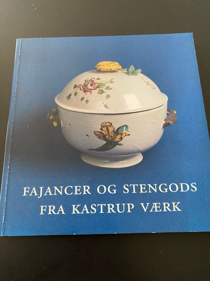 Fajancer og Stengods fra Kastrup Værk, bok om Fajans , bok om keramik