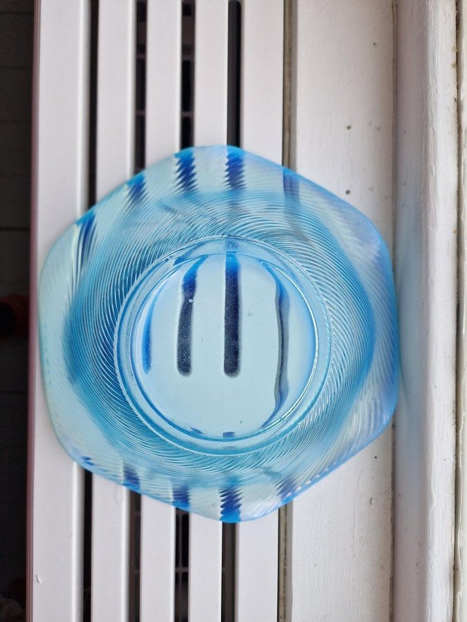 Fin skål ljusblå reflad  glas 50-ta" Italien" Åfors glasbruk RETRO VINTAGE