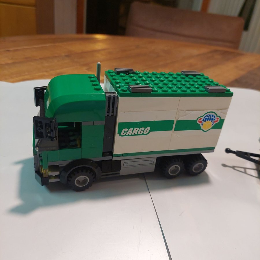 Lego City 7733 Cargo Truck