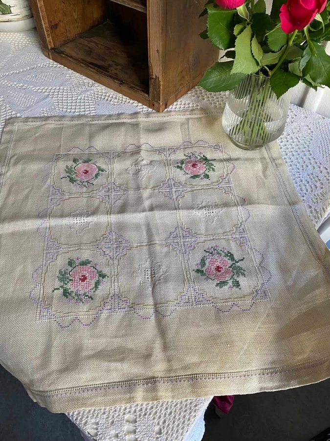 Retro duk linneduk linne handbroderad rosor bordsduk