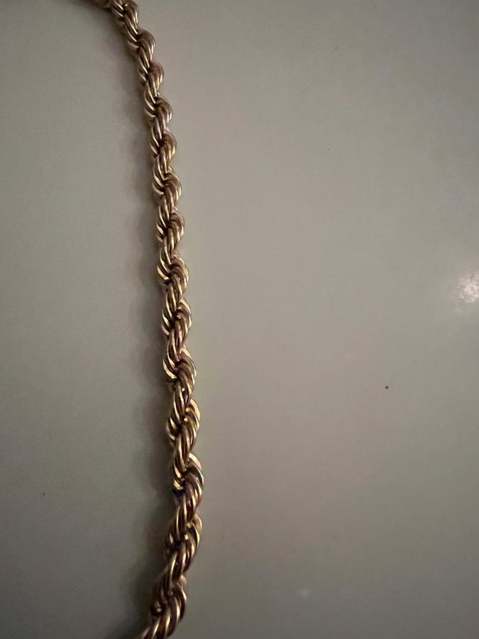 Superfint Vintage Collier halsband guldförgyllt 18k. Dekorativt.