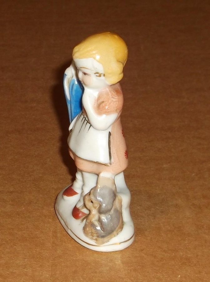 Figurin Flicka med blå paraply porslin 1940-tal Import 9 cm hög Japan