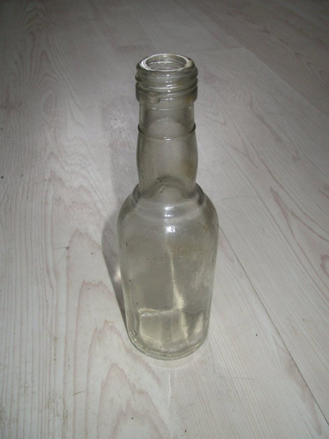 Gammal flaska