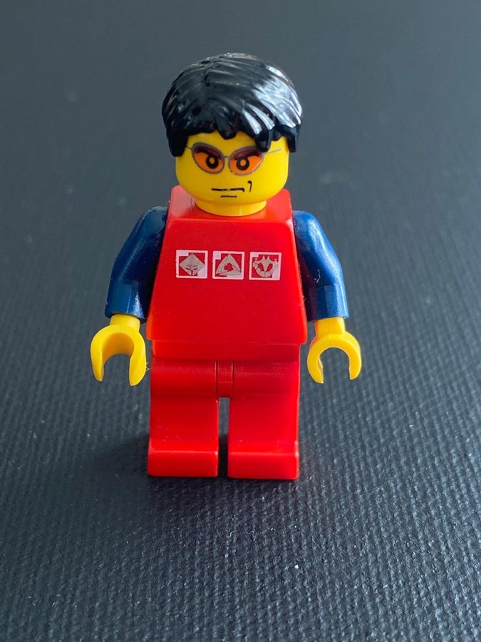 Red Shirt - LEGO - Minifigur - cty0108