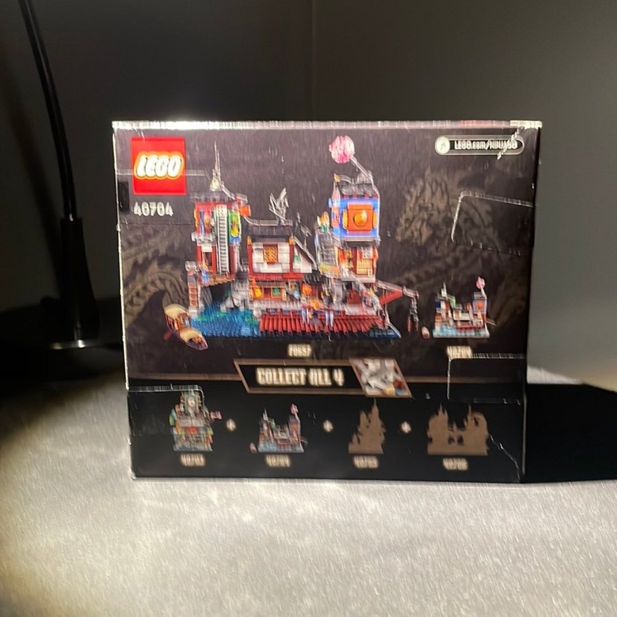 Oöppnat Lego ninjago 40704