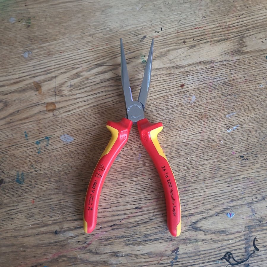 Knipex 26 16 200 spetstång 1000v