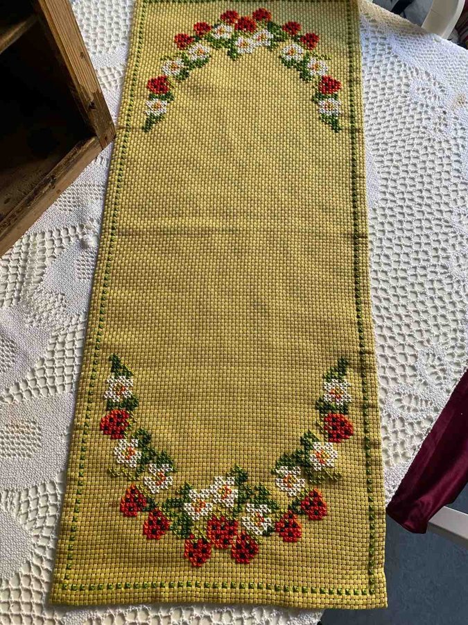 Retro handbroderad löpare duk bordsduk grön