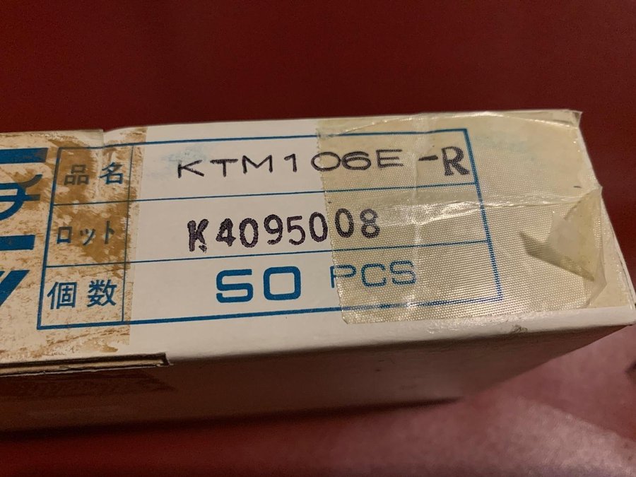 35st Fujisoku Electric Co Ltd KTM-106E-R On/off toggle switch Elfa 35-348-15