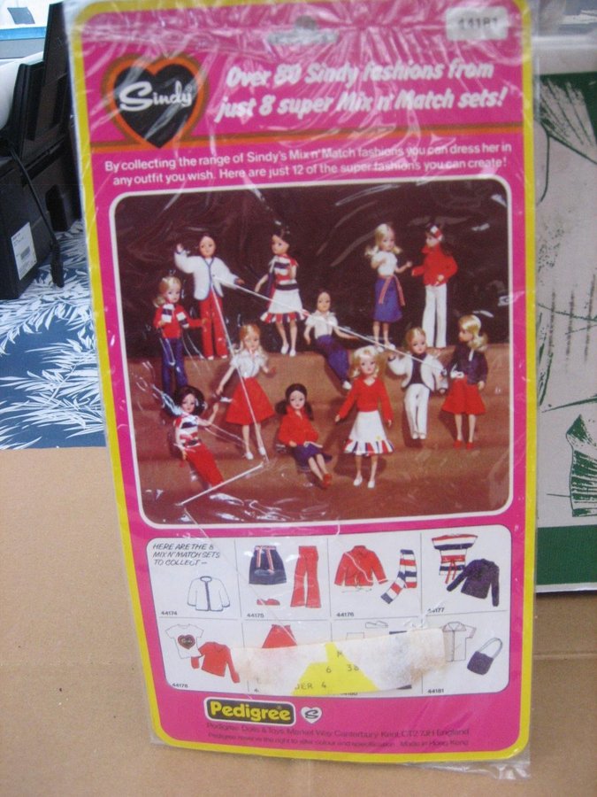 Sindy klädset vintage Pedigree oöppnad - Mix n' Match fashions Tröja väska 44181