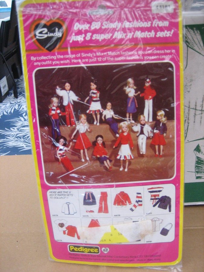 Sindy klädset vintage Pedigree oöppnad - Mix n' Match fashions Tröja väska 44181