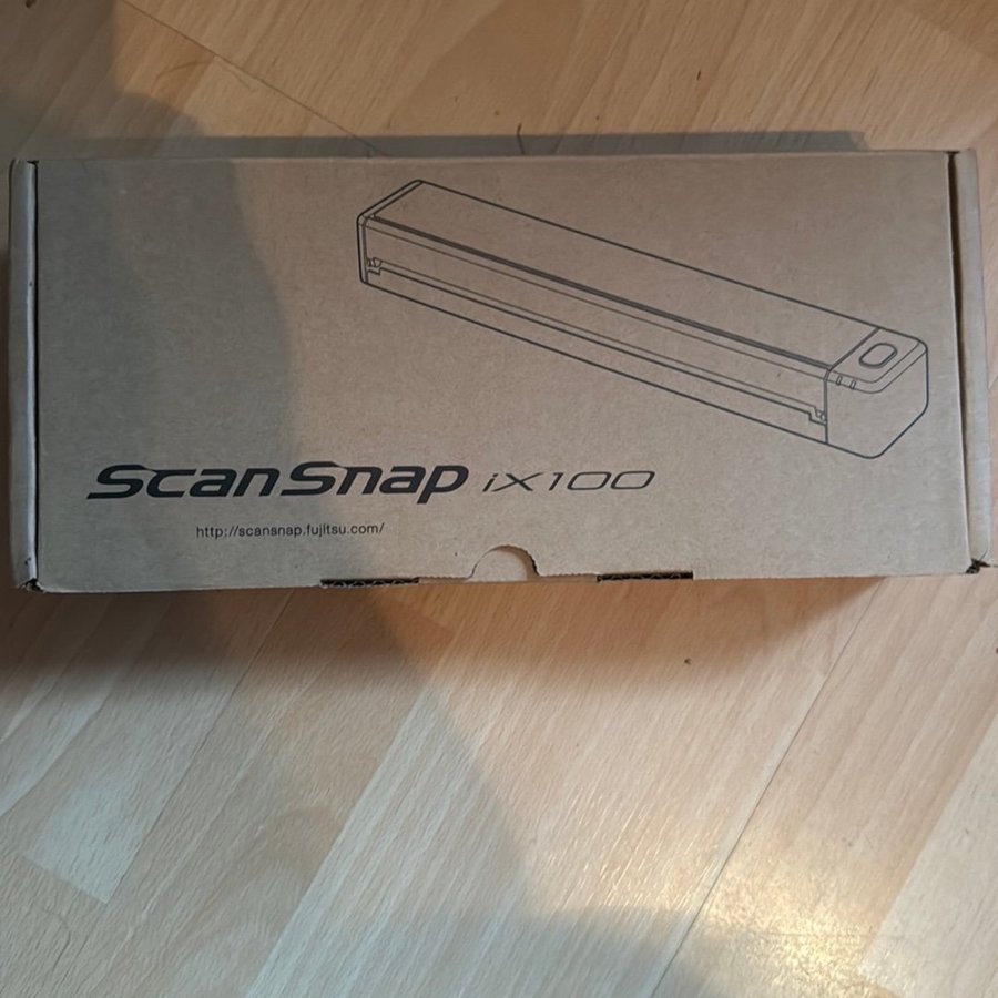 ScanSnap ix100 ny i kartong