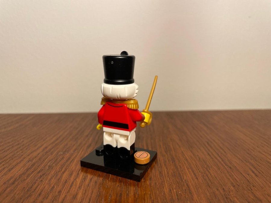 LEGO Collectible Minifigures: Series 23 - Nutcracker (2022)