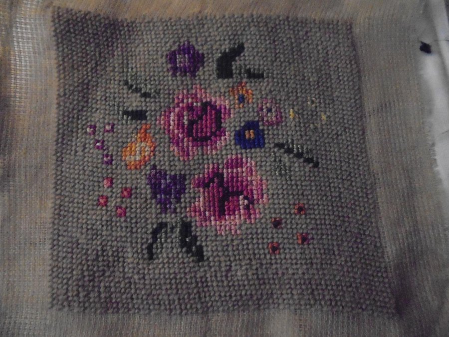 broderi petit point