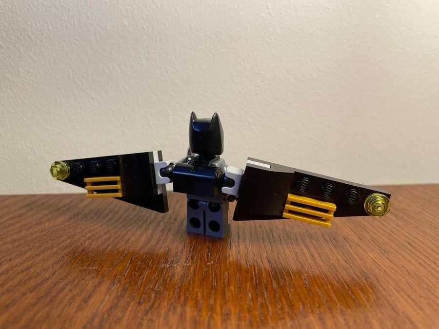 LEGO Super Heroes: Batman II - Batman fråm set 212220 (2022)