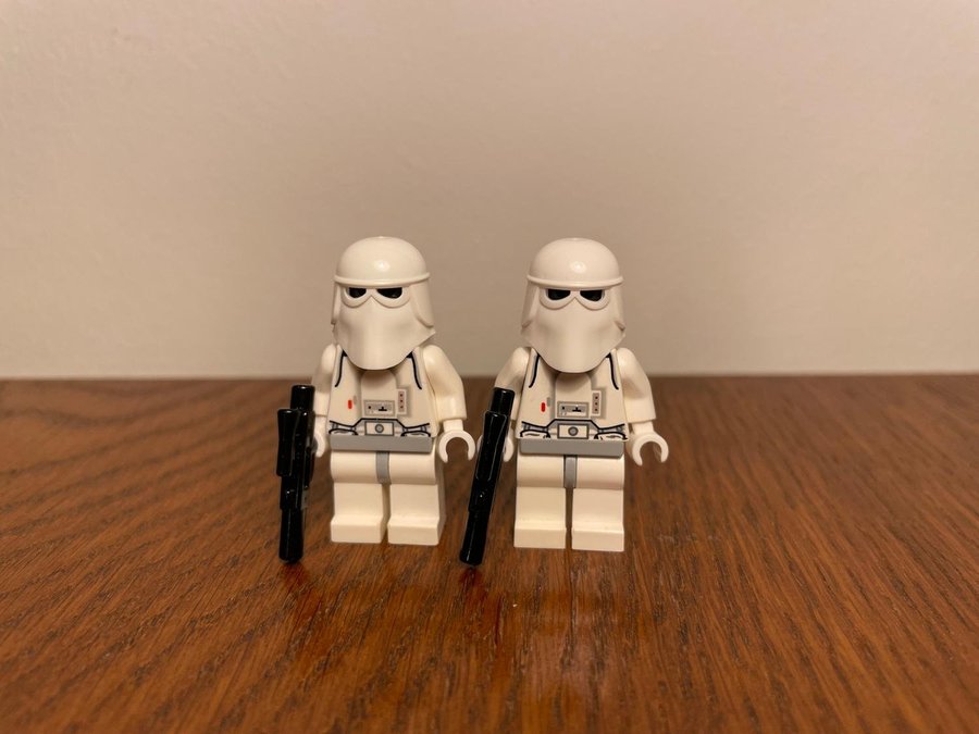 LEGO Star Wars - 2 st Hoth Stormtroopers från set 7879 Hoth Echo Base (2011)