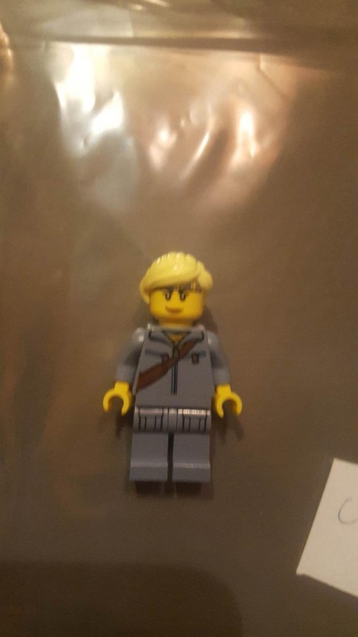 Lego Minifig Jessica Sharp cty1171