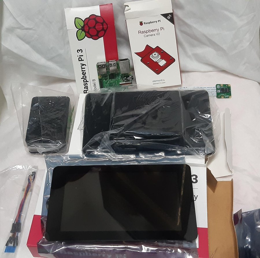 Raspberry Pi 3 touch-Screen Kit