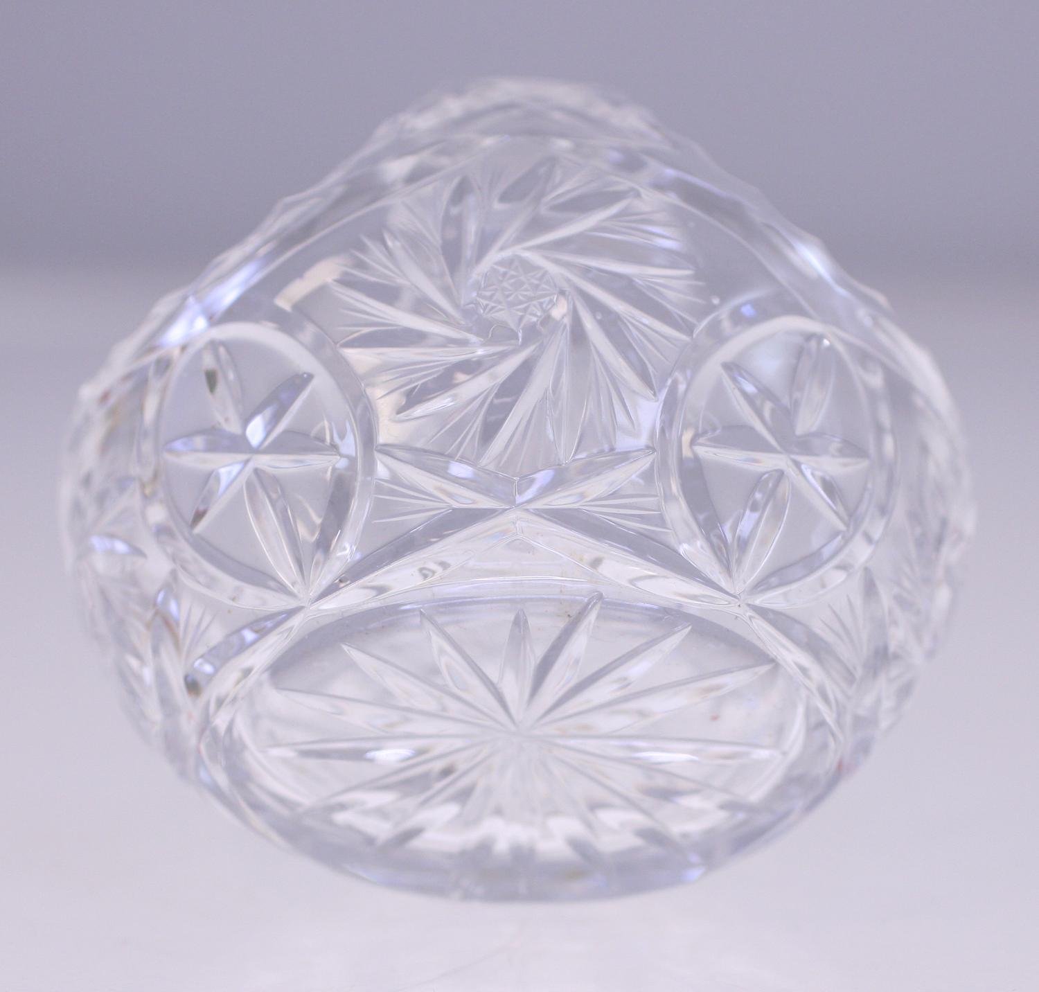 Vintage crystal glass ornamental hand basket-circa 1970s-Weight 418g