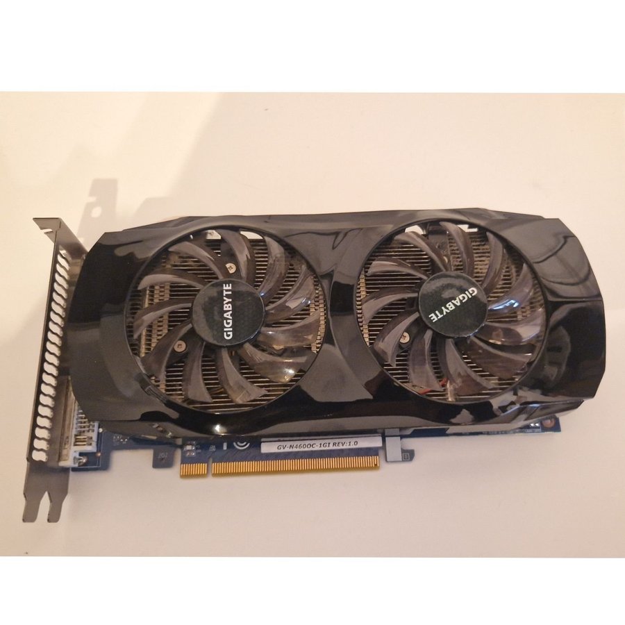 GIGABYTE NVIDIA GeForce GTX 460 1G DDR5 GV-N460OC-1GI PCIe Video Graphics Card