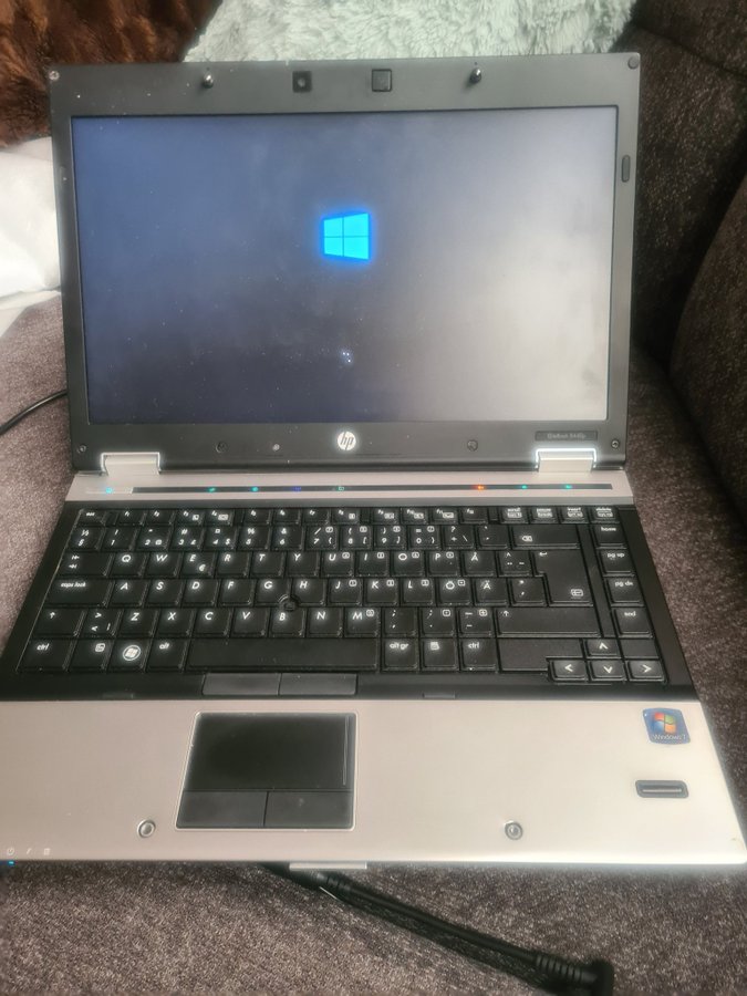 HP EliteBook 8440p-128 GB ssd-6 GB ram-i5 CPU