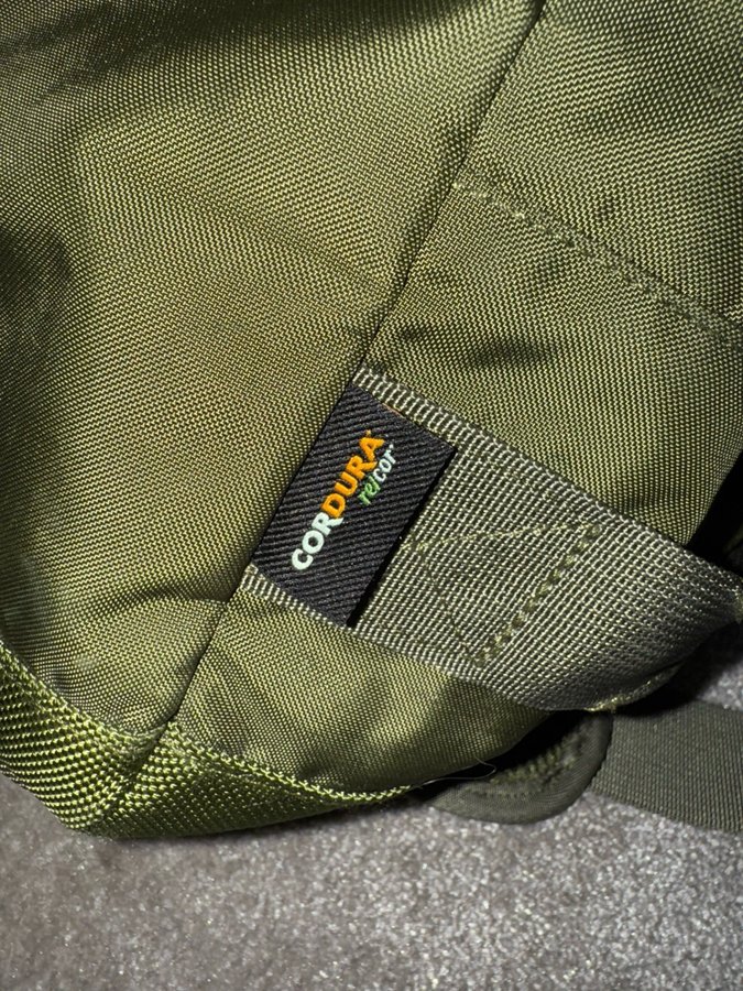 Supreme Cordura Travel Bag Grön