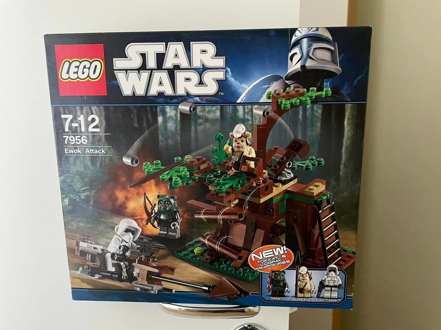 LEGO Star Wars 7956 (Nytt) "Ewok Attack"