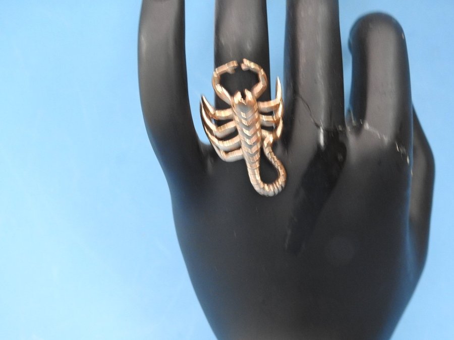 Skorpion i Brons Scorpio Ring 18