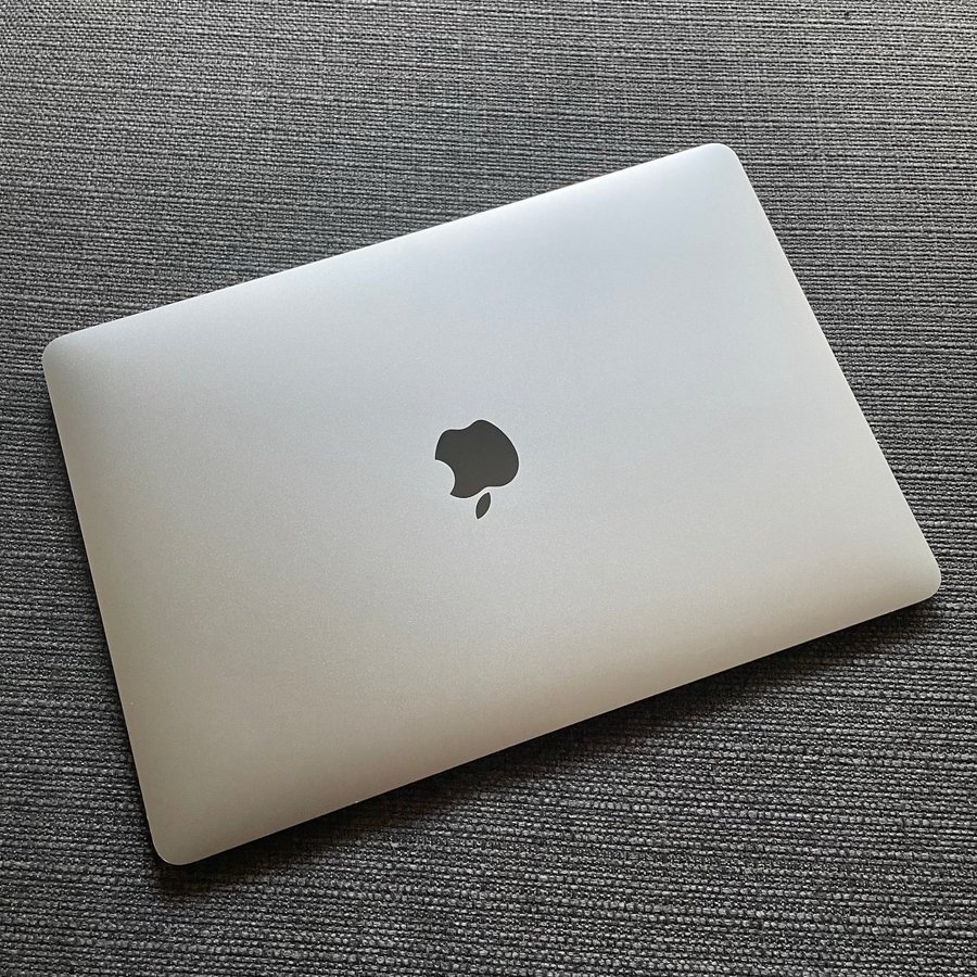 MacBook Air (Retina, 13 tum, 2020)