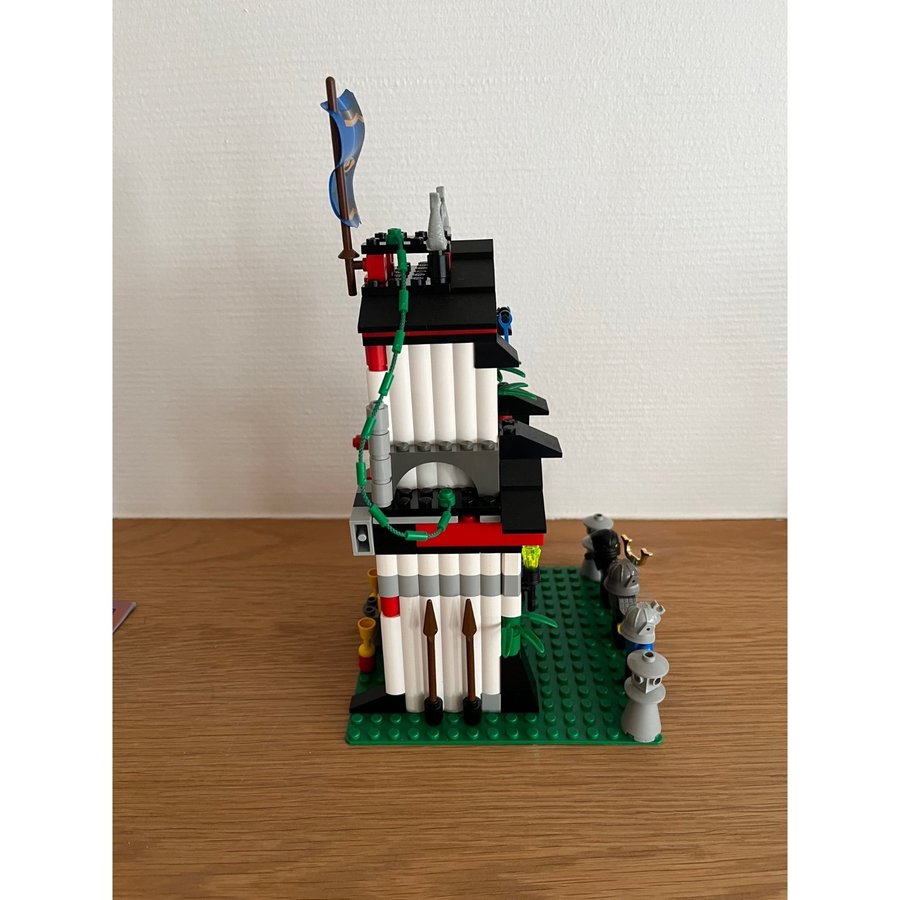 Lego system 6083 - Samurai Stronghold