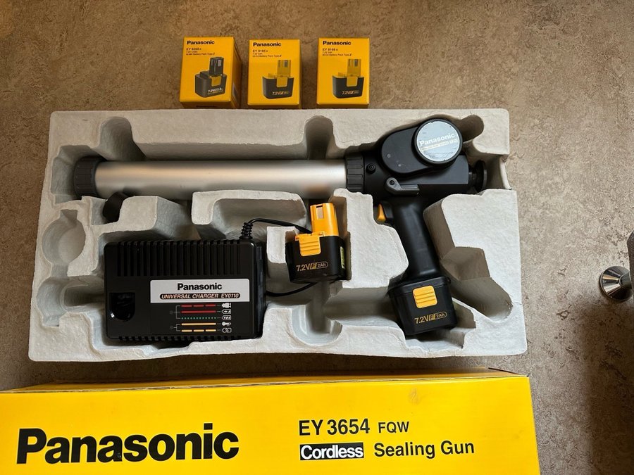 Panasonic EY3654 FQW Cordless Sealing Gun nyskick och oanvänd !