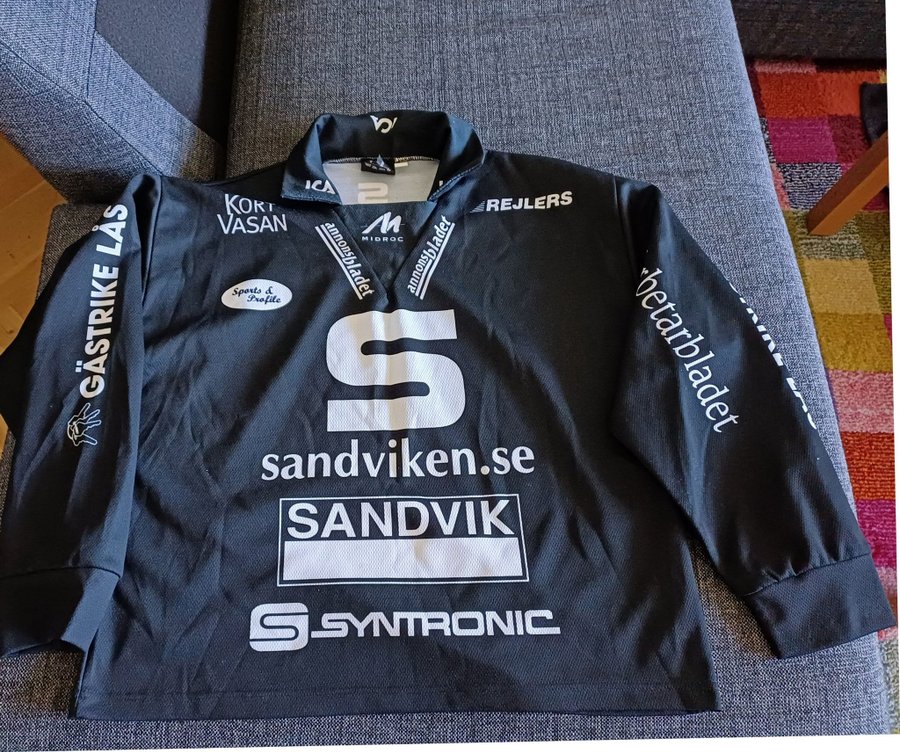 Sandviken bandytröja strl 3 mycket fint skick