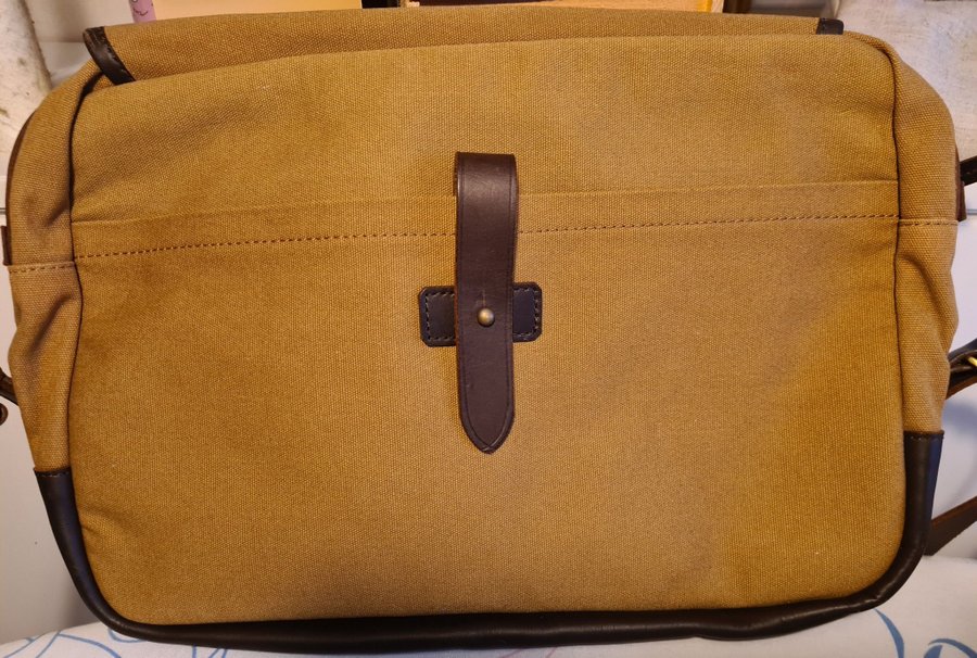 OSCAR BORGSTRÖM HEMINGWAY MESSINGER BAG