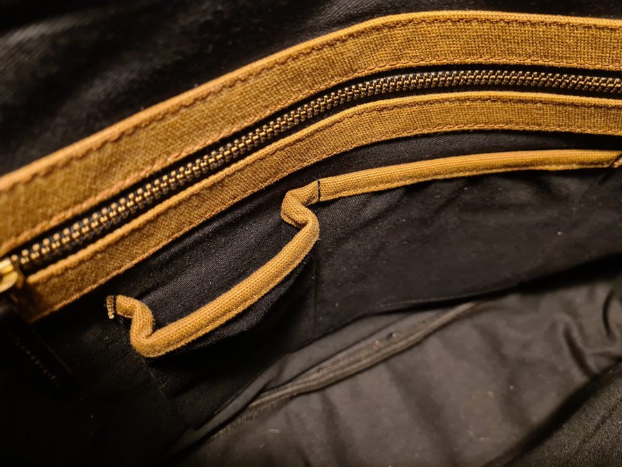 OSCAR BORGSTRÖM HEMINGWAY MESSINGER BAG