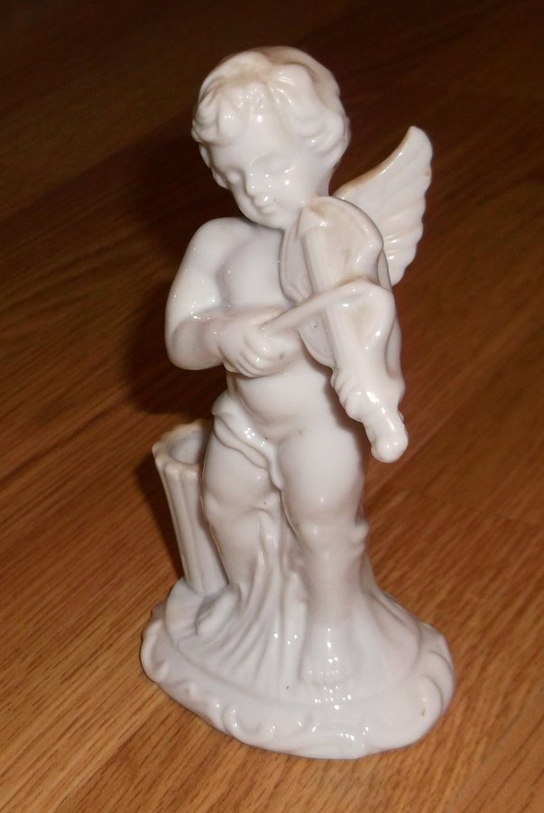 Ljusstake vit Ängel som spelar fiol i porslin