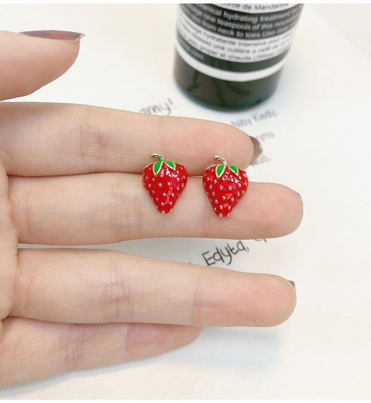 Unika Söta guld färg jordgubbe örhängen smultron jordgubbar sommar röd frukt