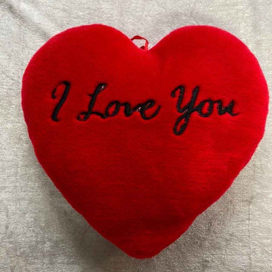 Röd hjärtformad hängbar mjukis hjärta "I Love You" 245x25x7cm