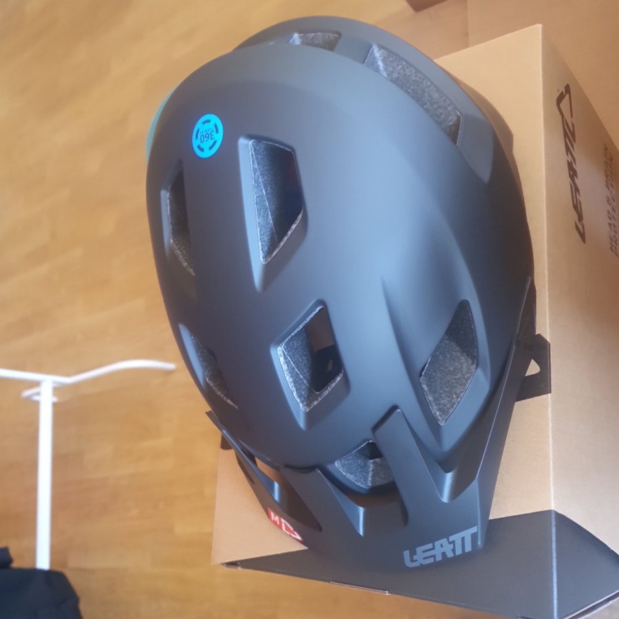 Leatt helmet allmtn mtb 1.0 blk M