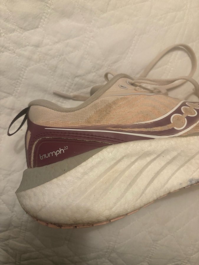 Saucony Triumph 22 Löparskor Dam Storlek 38,5