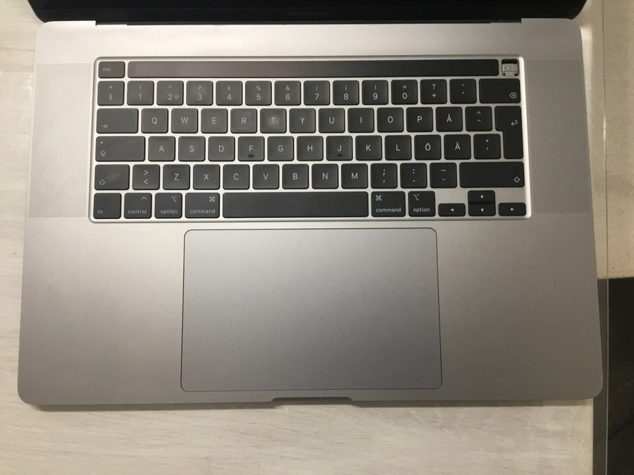 MacBook Pro 16tum 2019 reservdelar