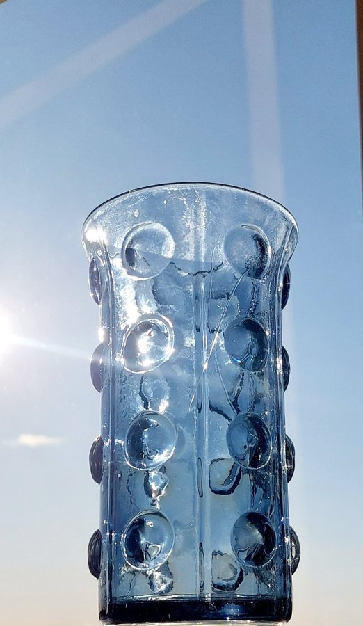 Stor Vacker munblåst vas SEA glasbruk röktonat glas Retro Nyskick